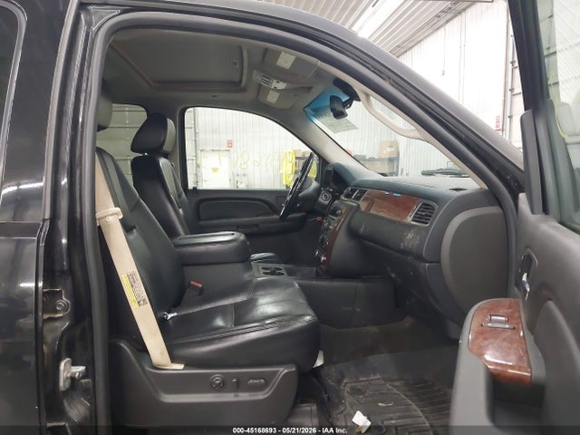 Chevrolet Suburban 1500 Lt