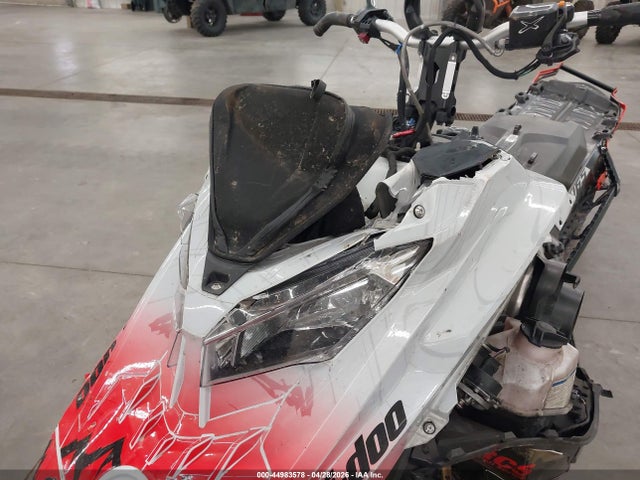 Ski-doo Summit 800