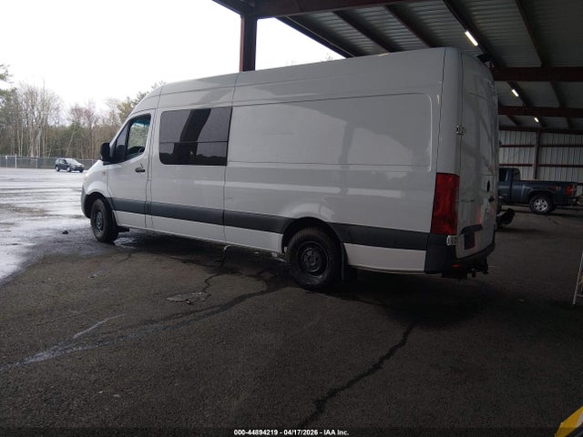 Mercedes-Benz Sprinter 2500 High Roof I4