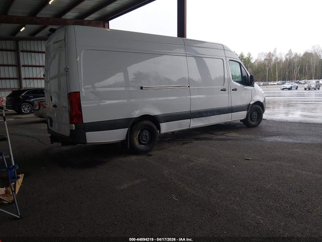 Mercedes-Benz Sprinter 2500 High Roof I4