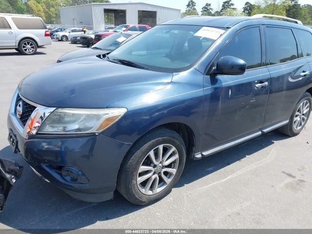 Nissan Pathfinder S