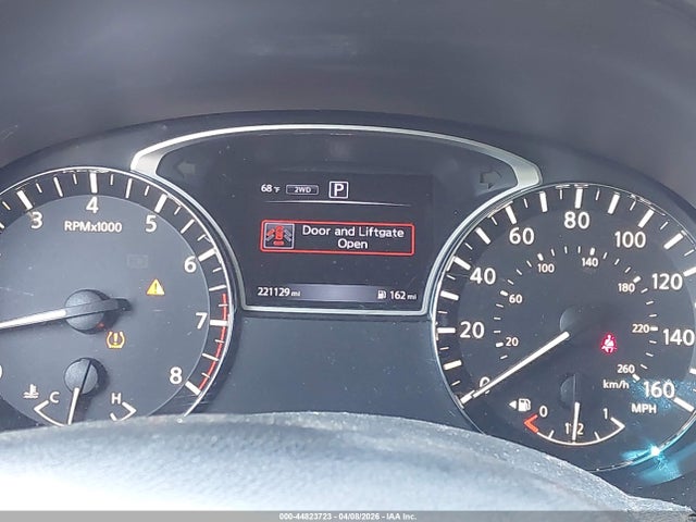 Nissan Pathfinder S