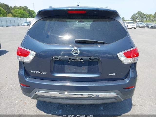 Nissan Pathfinder S
