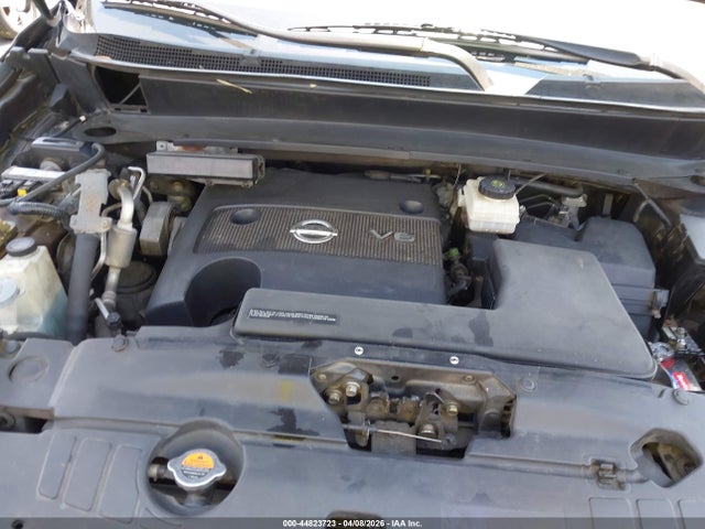 Nissan Pathfinder S