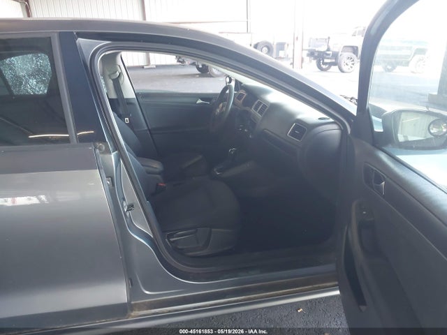 Volkswagen Jetta 2.0l S