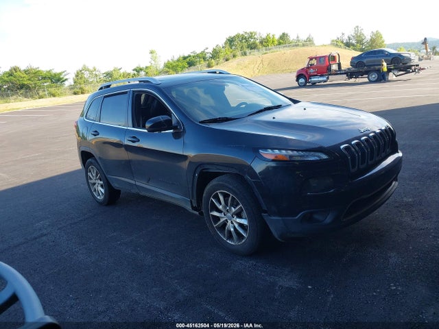 Salvage Jeep Cherokee Image
