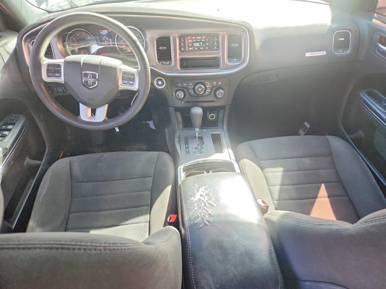 Dodge Charger Se