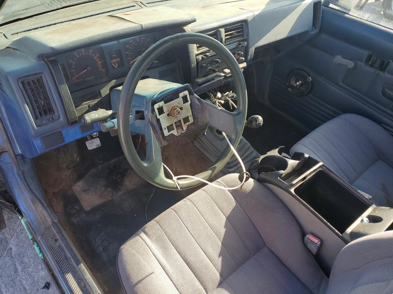 Nissan D21 Short Bed