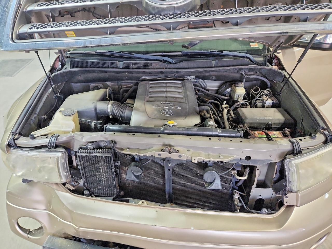 Toyota Tundra Crewmax Limited
