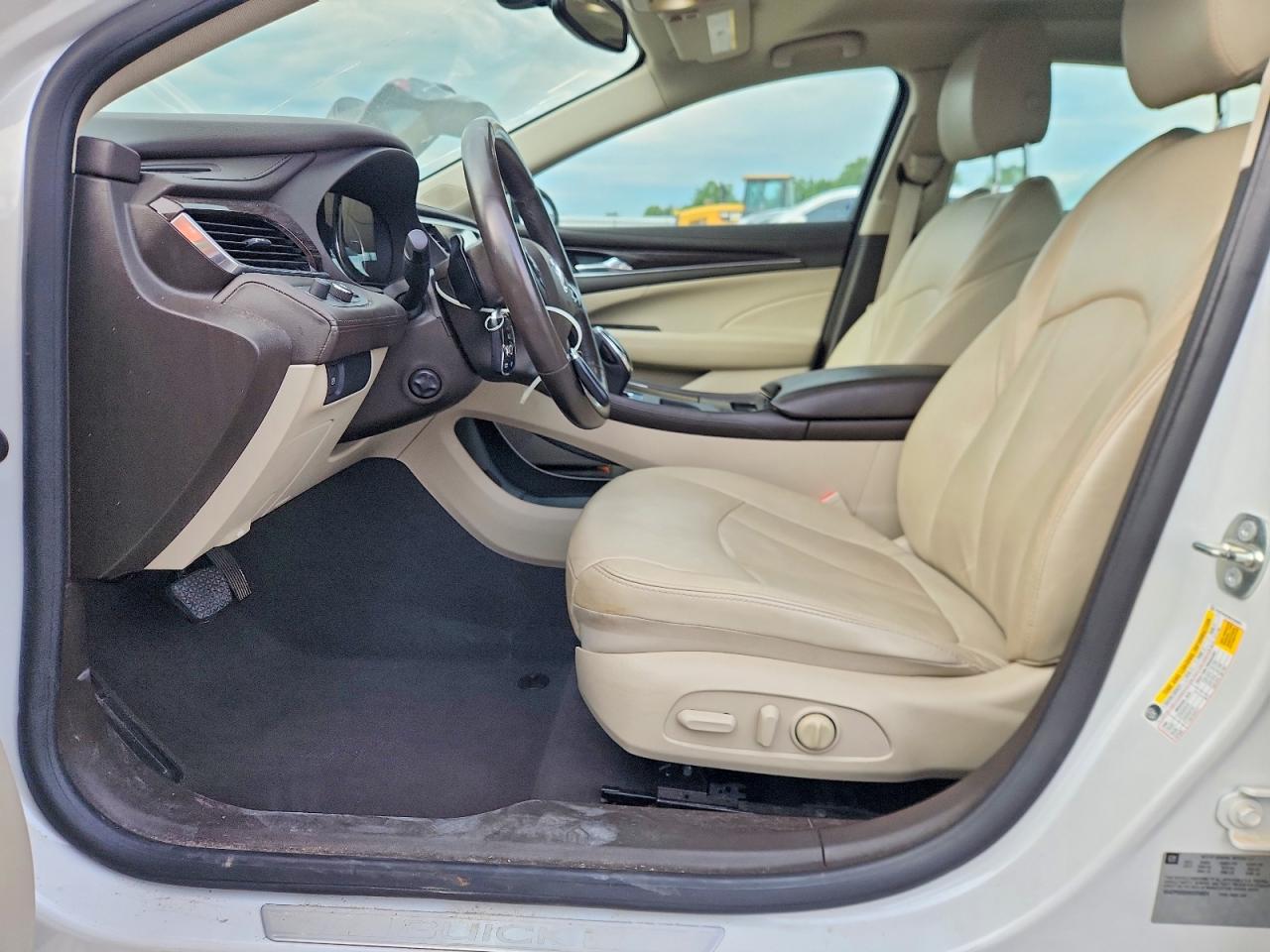 Buick LaCrosse Essence