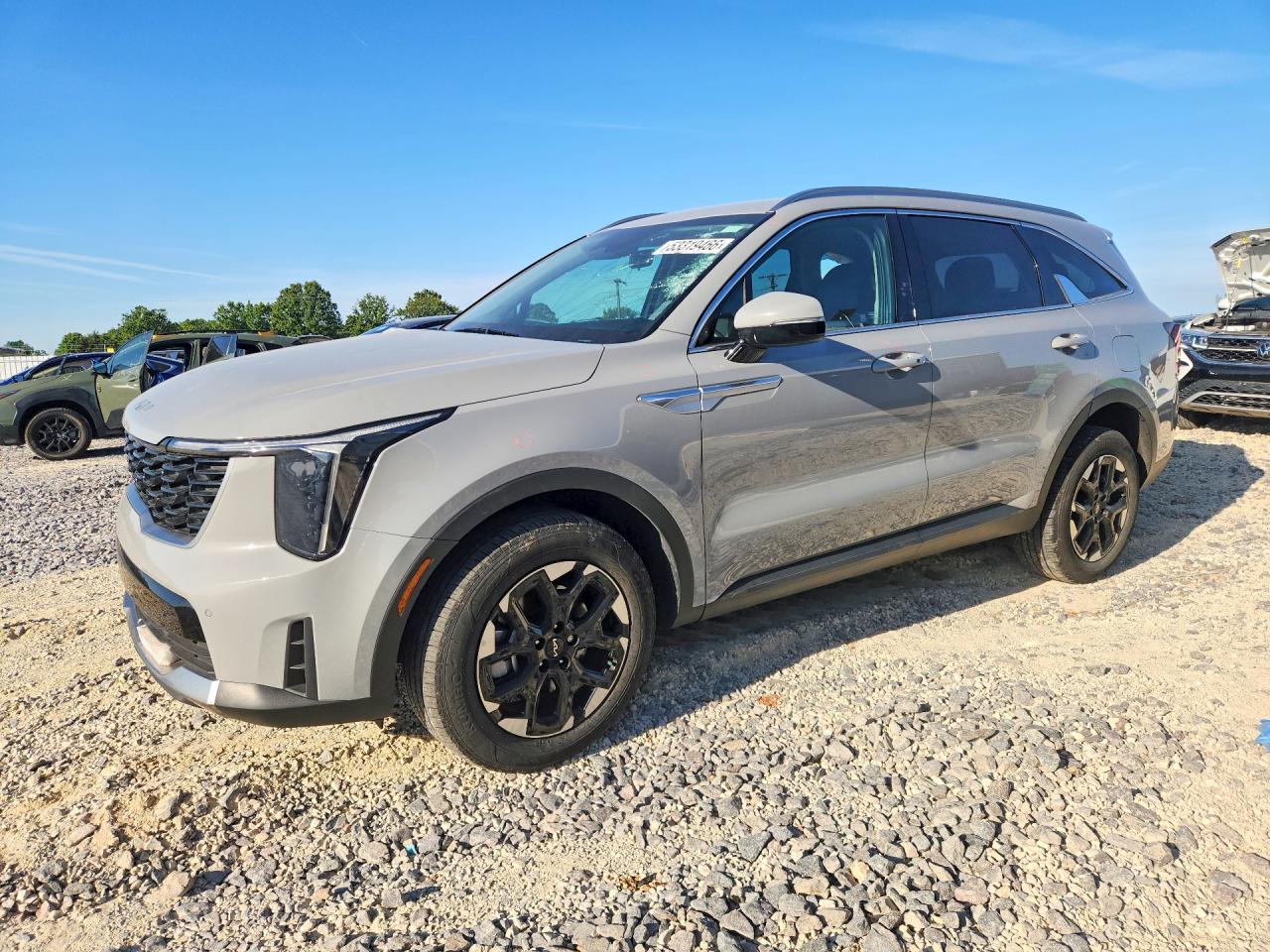 Salvage Kia Sorento Image