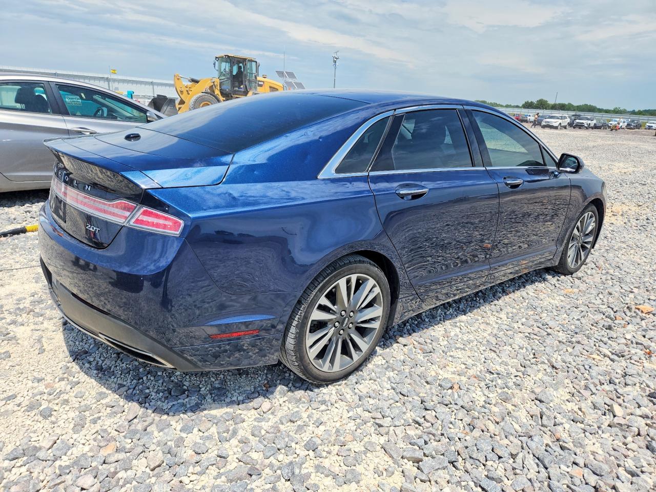 Lincoln MKZ Reserve