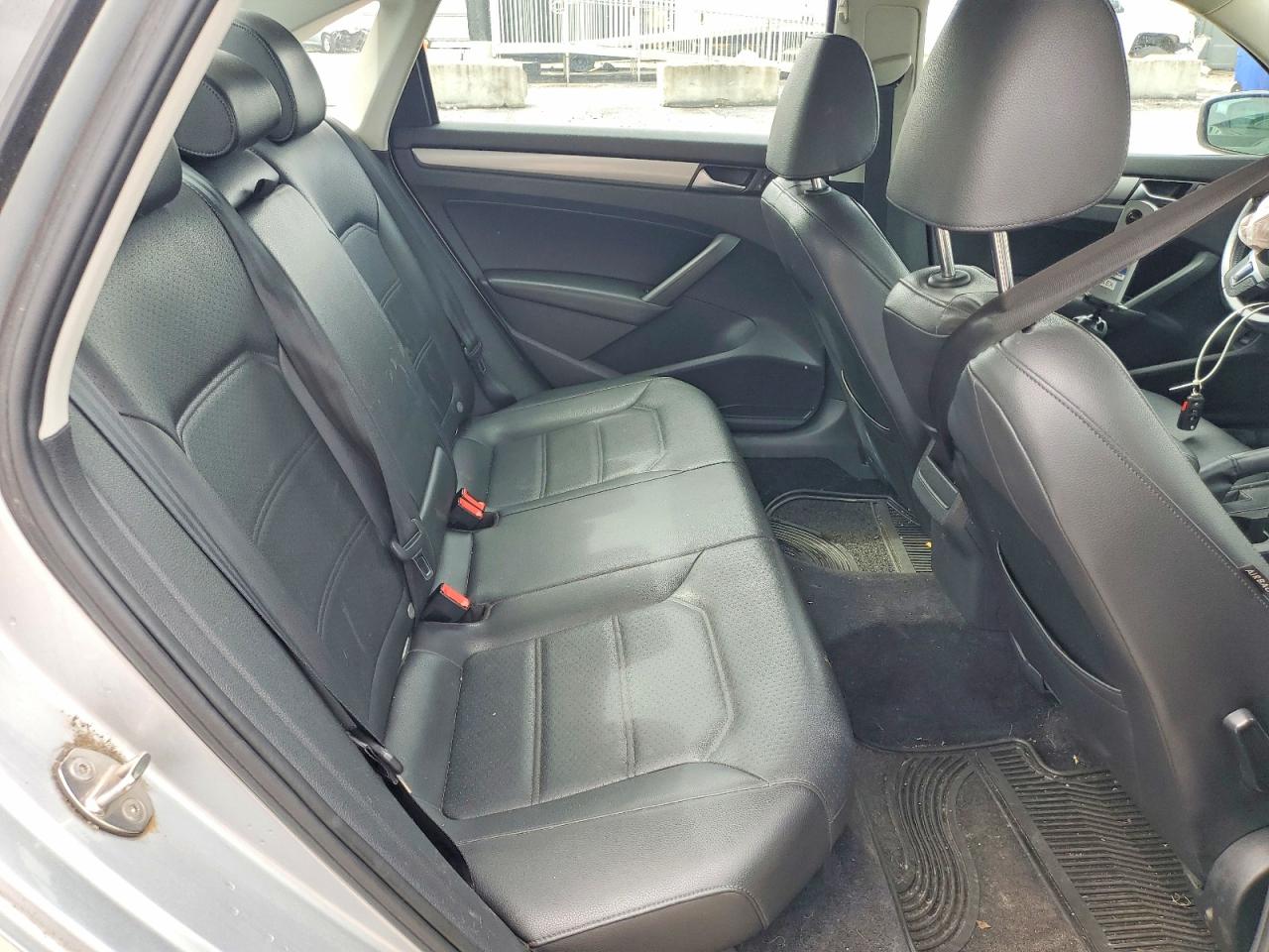 Volkswagen Passat S