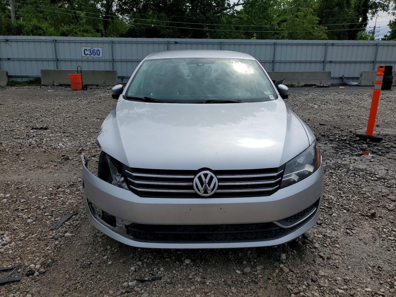Volkswagen Passat S