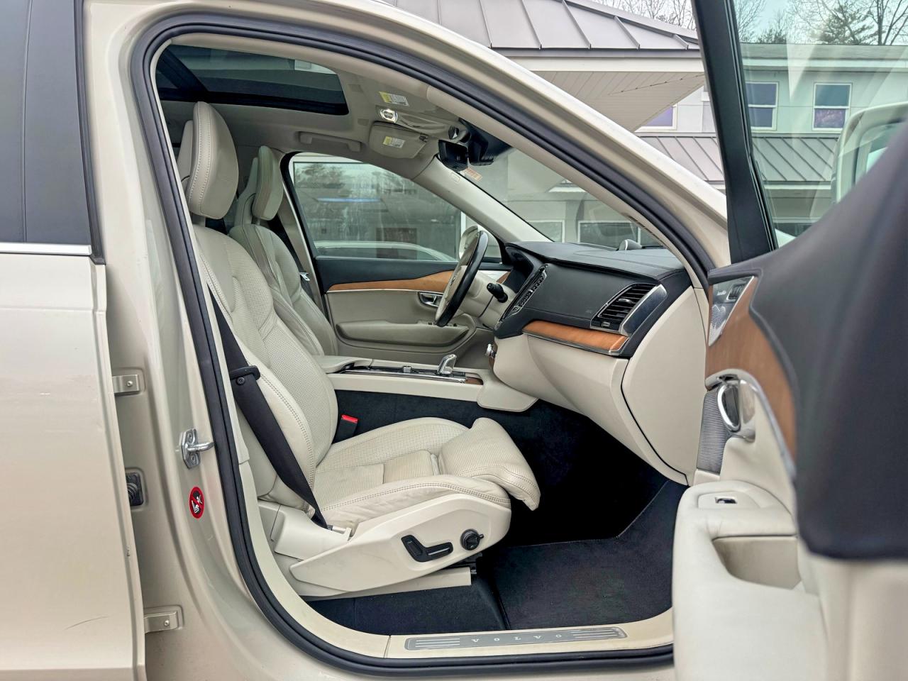 Volvo XC90 T8