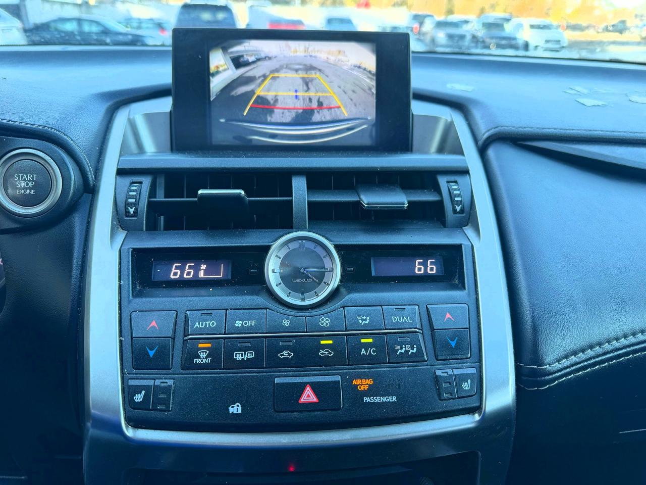 Lexus NX Base