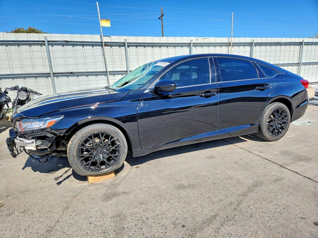 Salvage Honda Accord Image