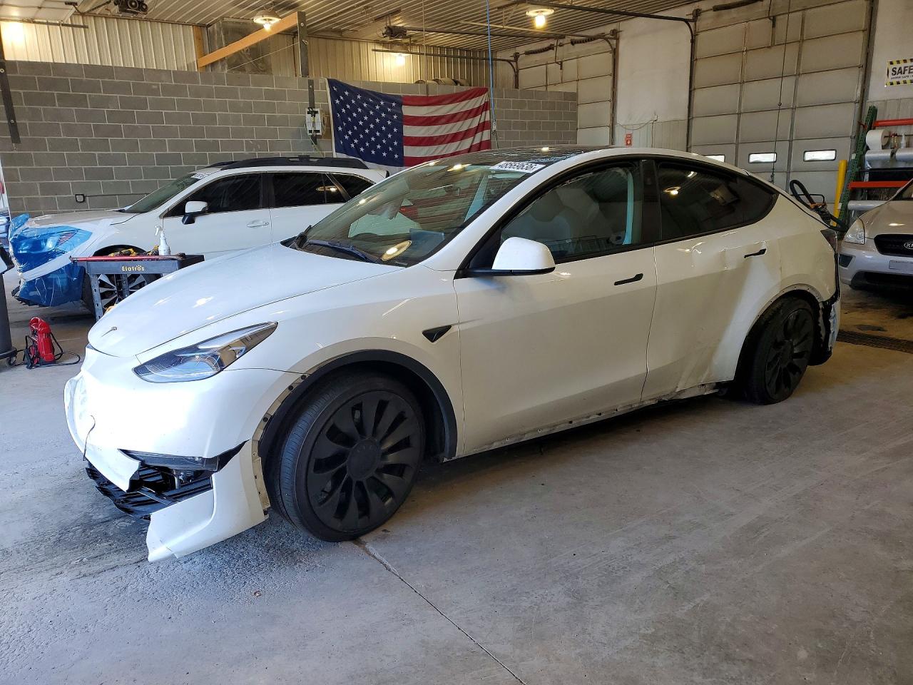 Salvage Tesla Model Y Image