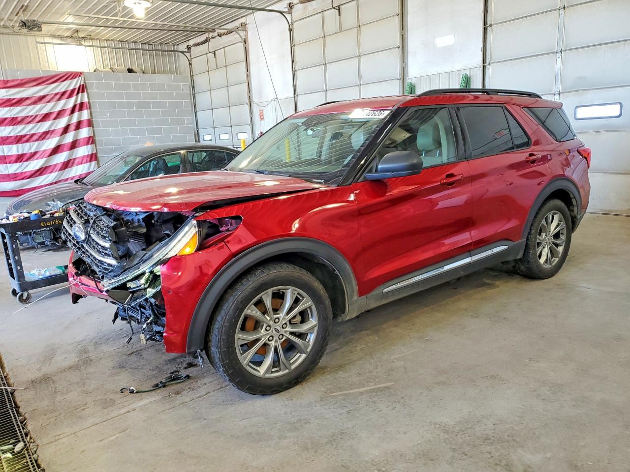 Salvage Ford Explorer Image