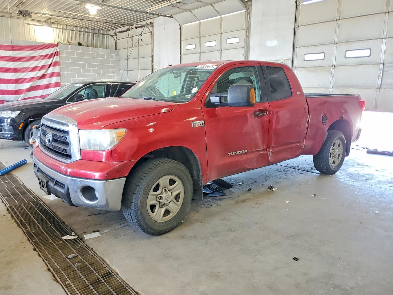 Salvage Toyota Tundra Image