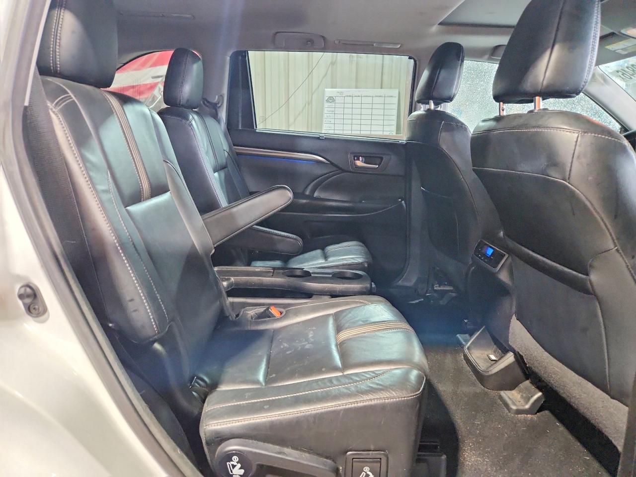 Toyota Highlander Se