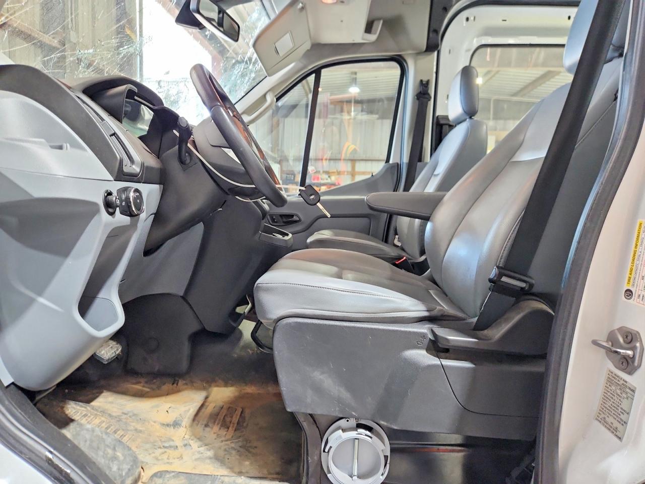 Ford Transit T-150