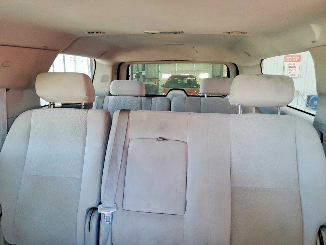 Chevrolet Suburban K2500