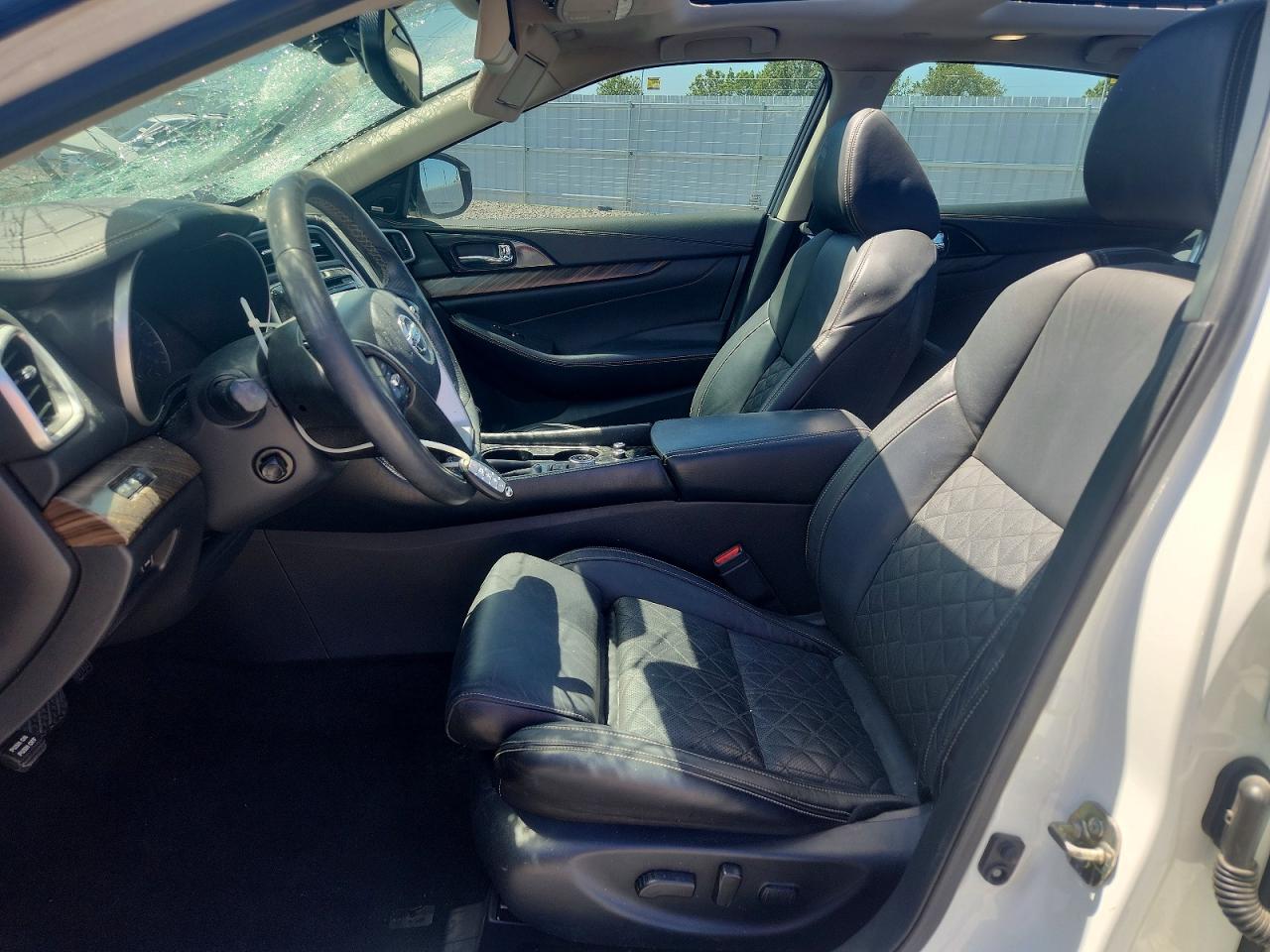 Nissan Maxima Platinum