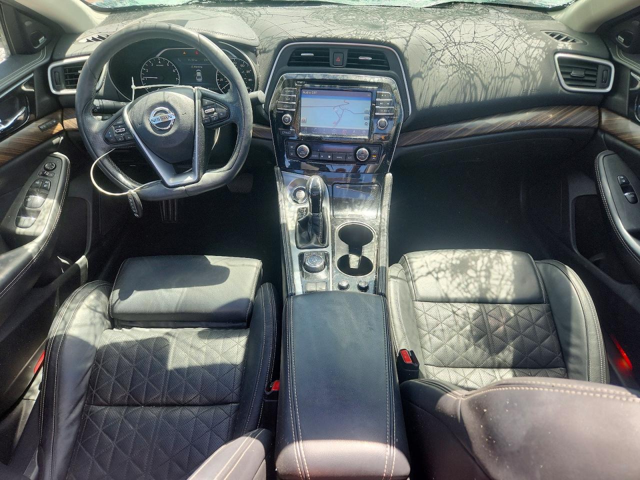 Nissan Maxima Platinum