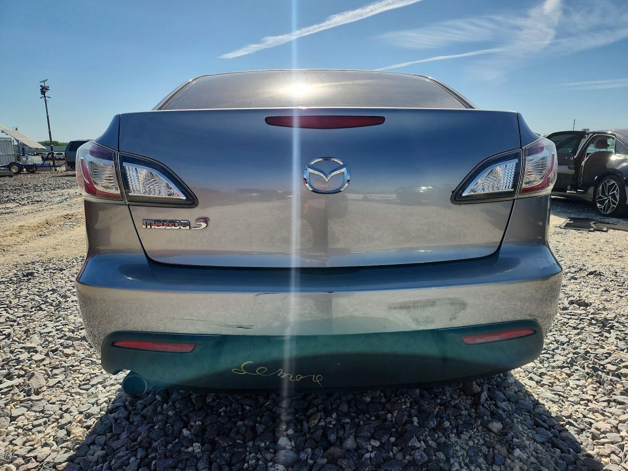Mazda 3 I
