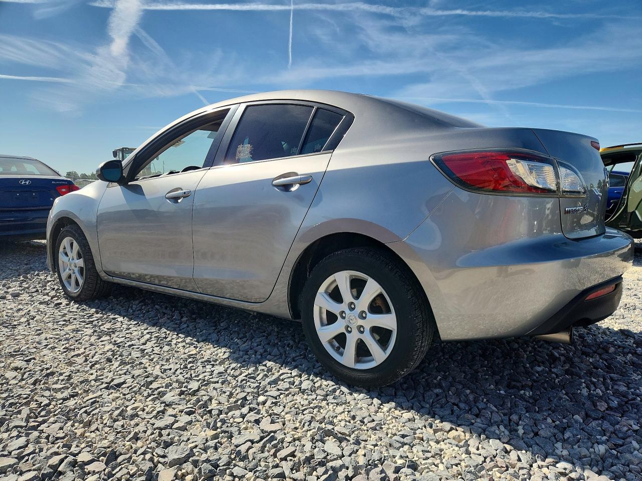 Mazda 3 I