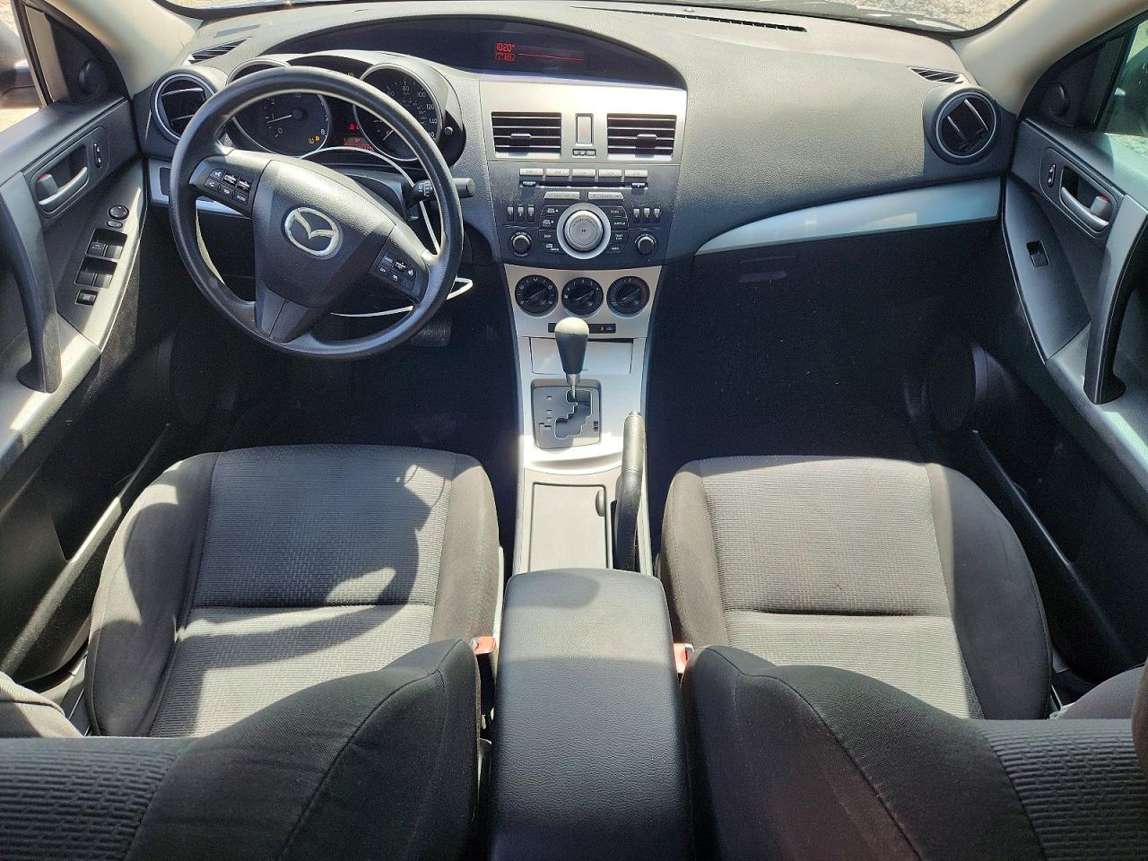 Mazda 3 I