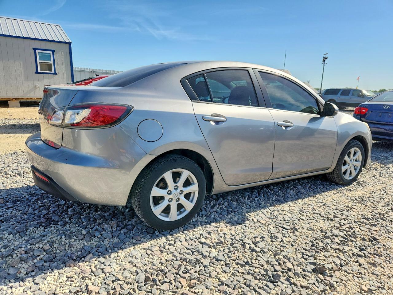 Mazda 3 I