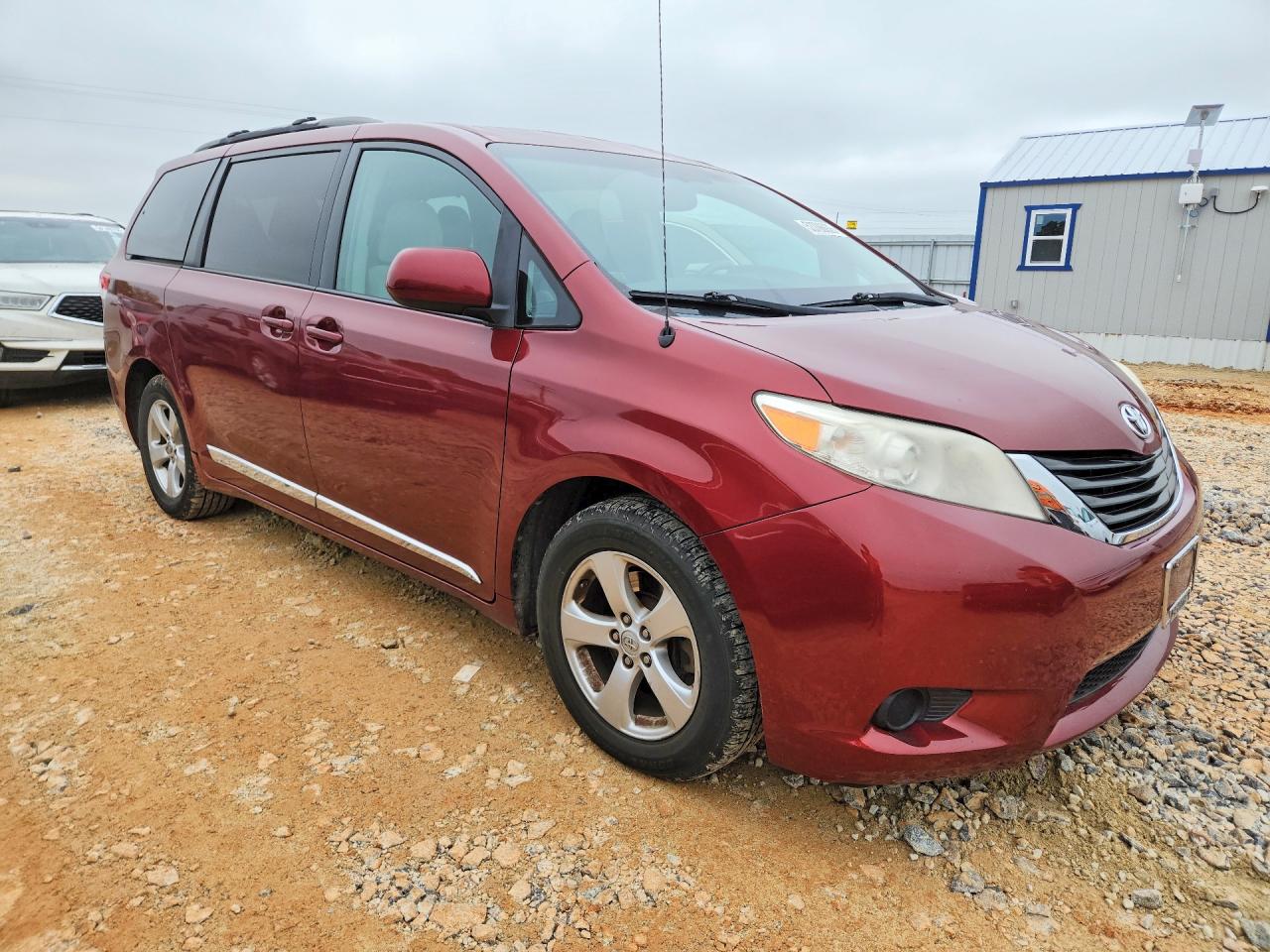 Toyota Sienna Le