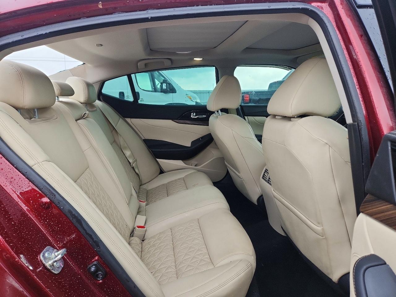 Nissan Maxima Platinum