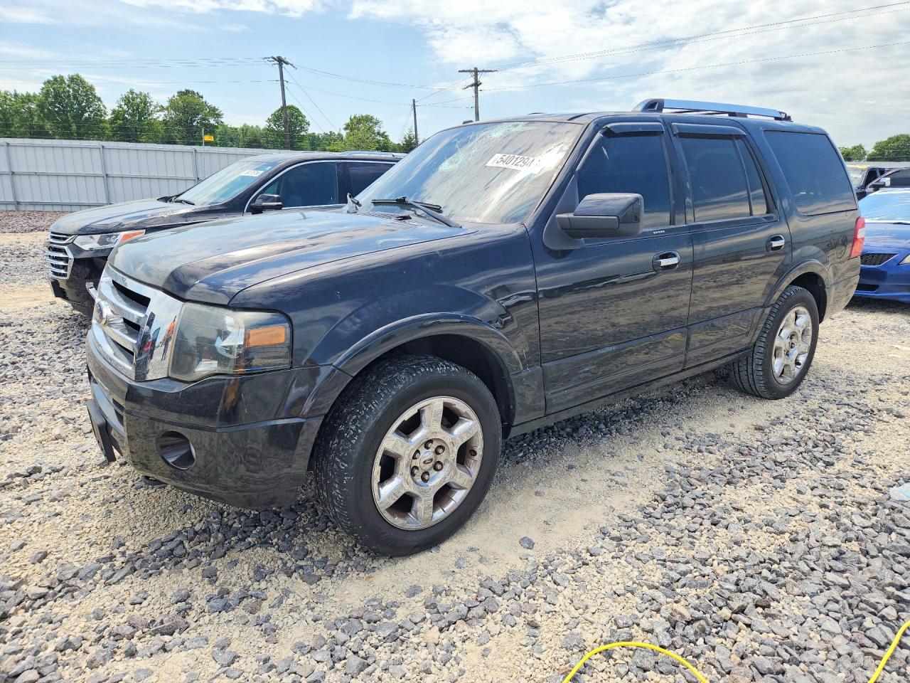 Salvage Ford Expedition Image