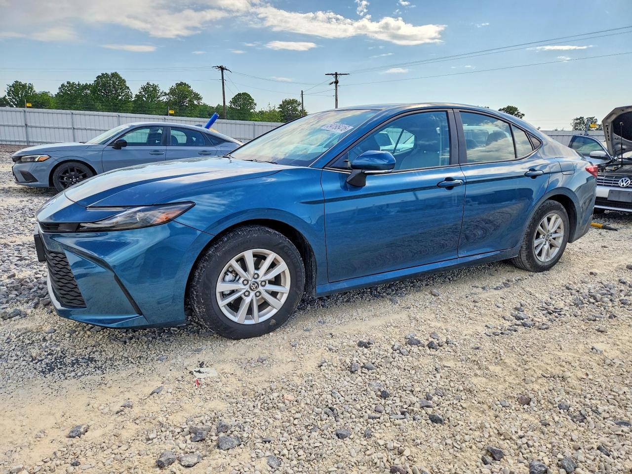 Salvage Toyota Camry Image