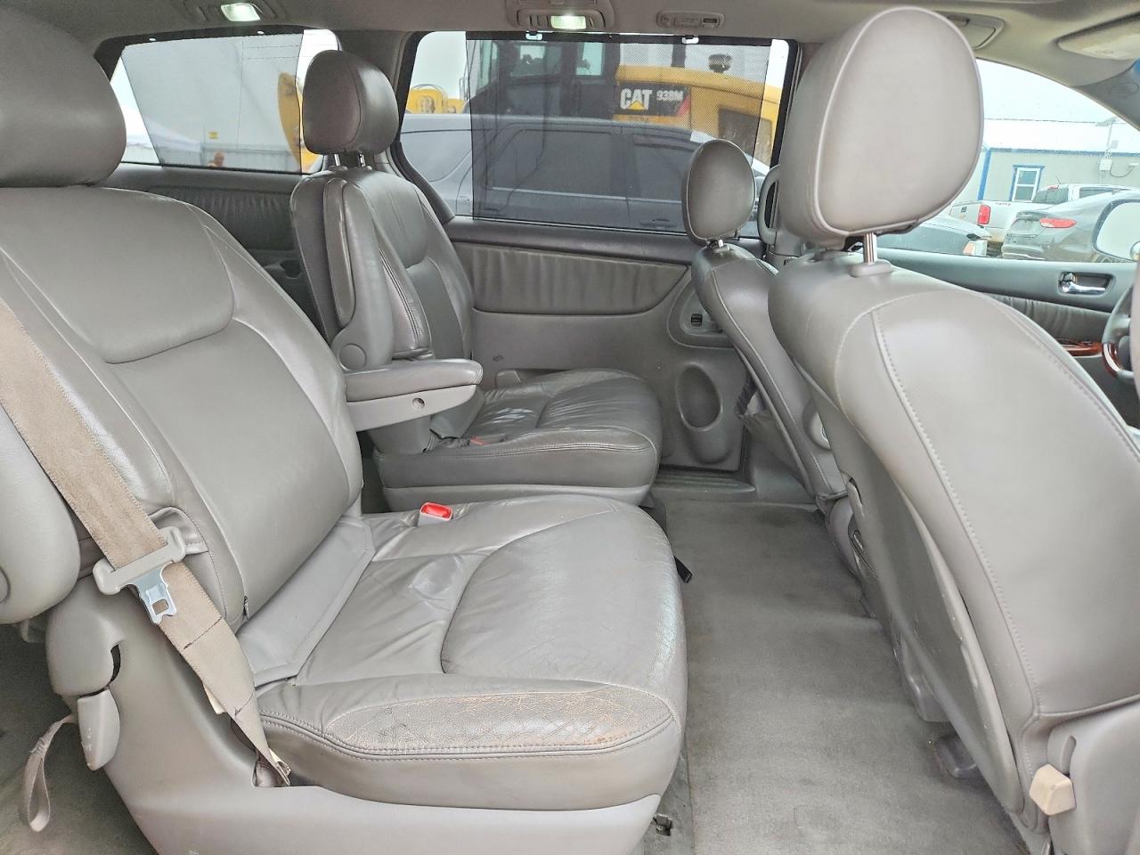 Toyota Sienna Xle Limited 7 Passenger