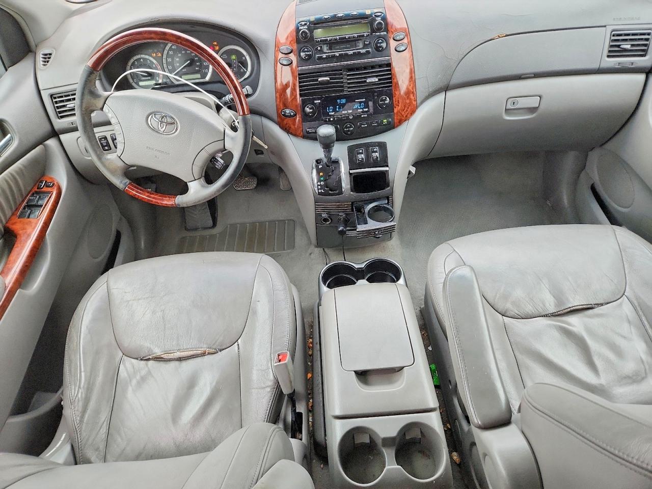 Toyota Sienna Xle Limited 7 Passenger