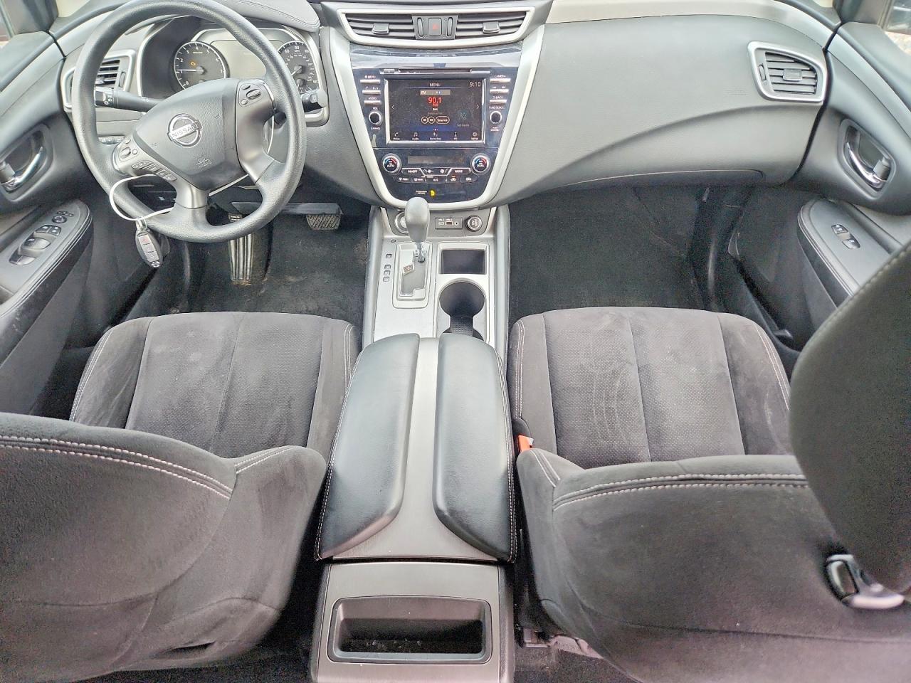 Nissan Murano S