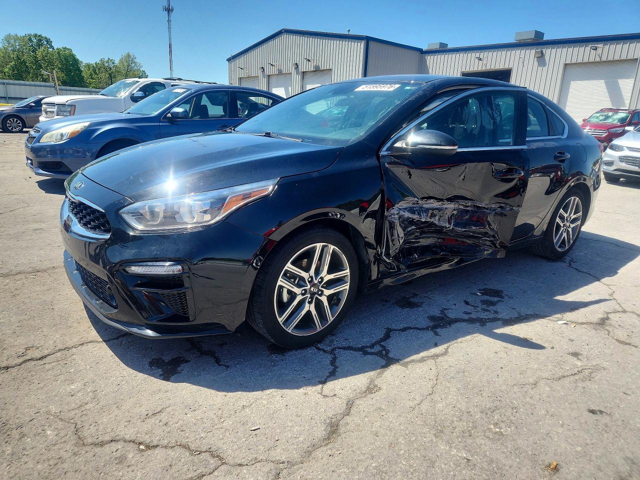 Salvage Kia Forte Image