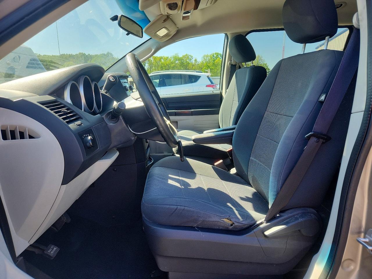 Dodge Caravan Se