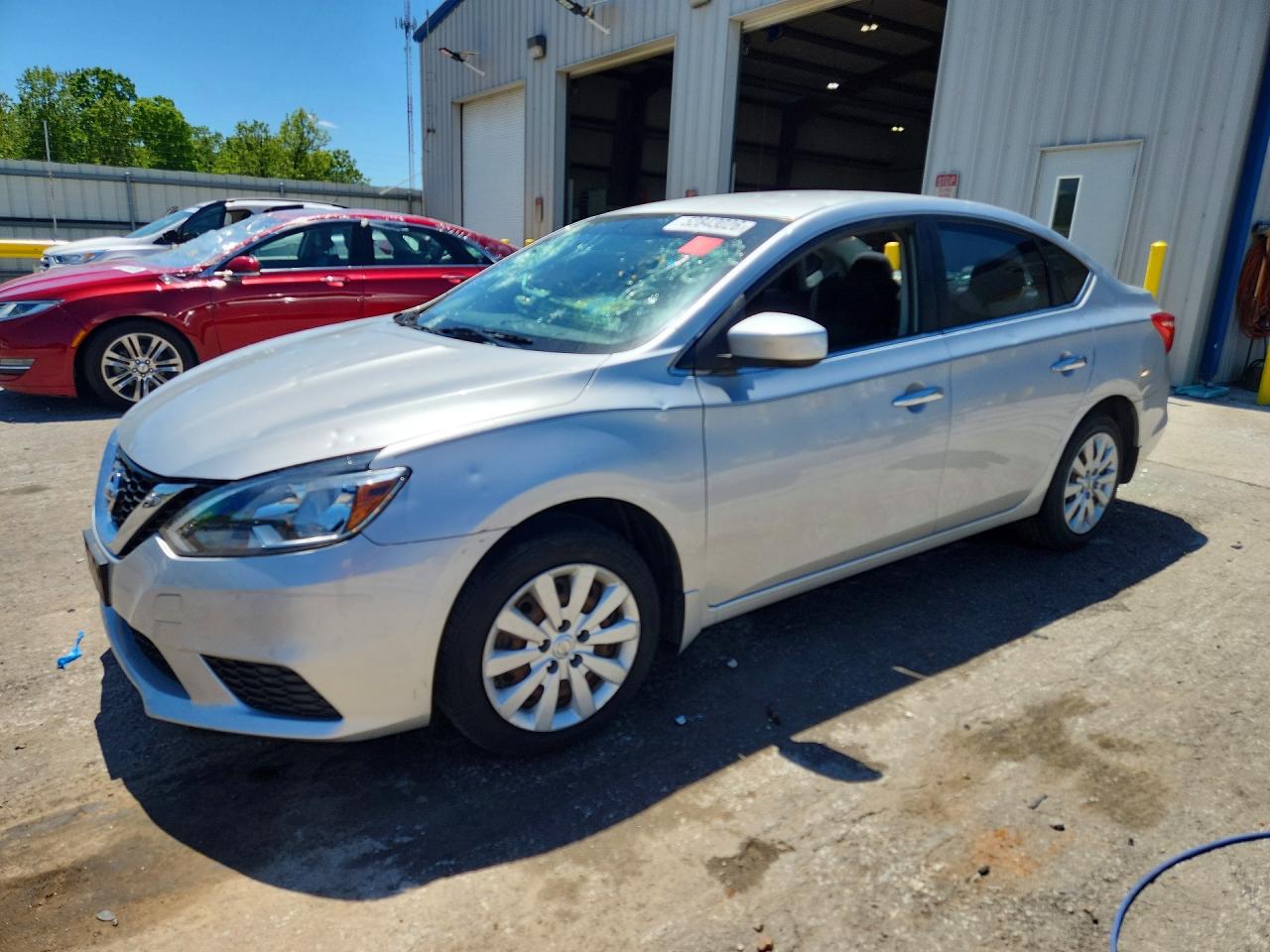 Salvage Nissan Sentra Image