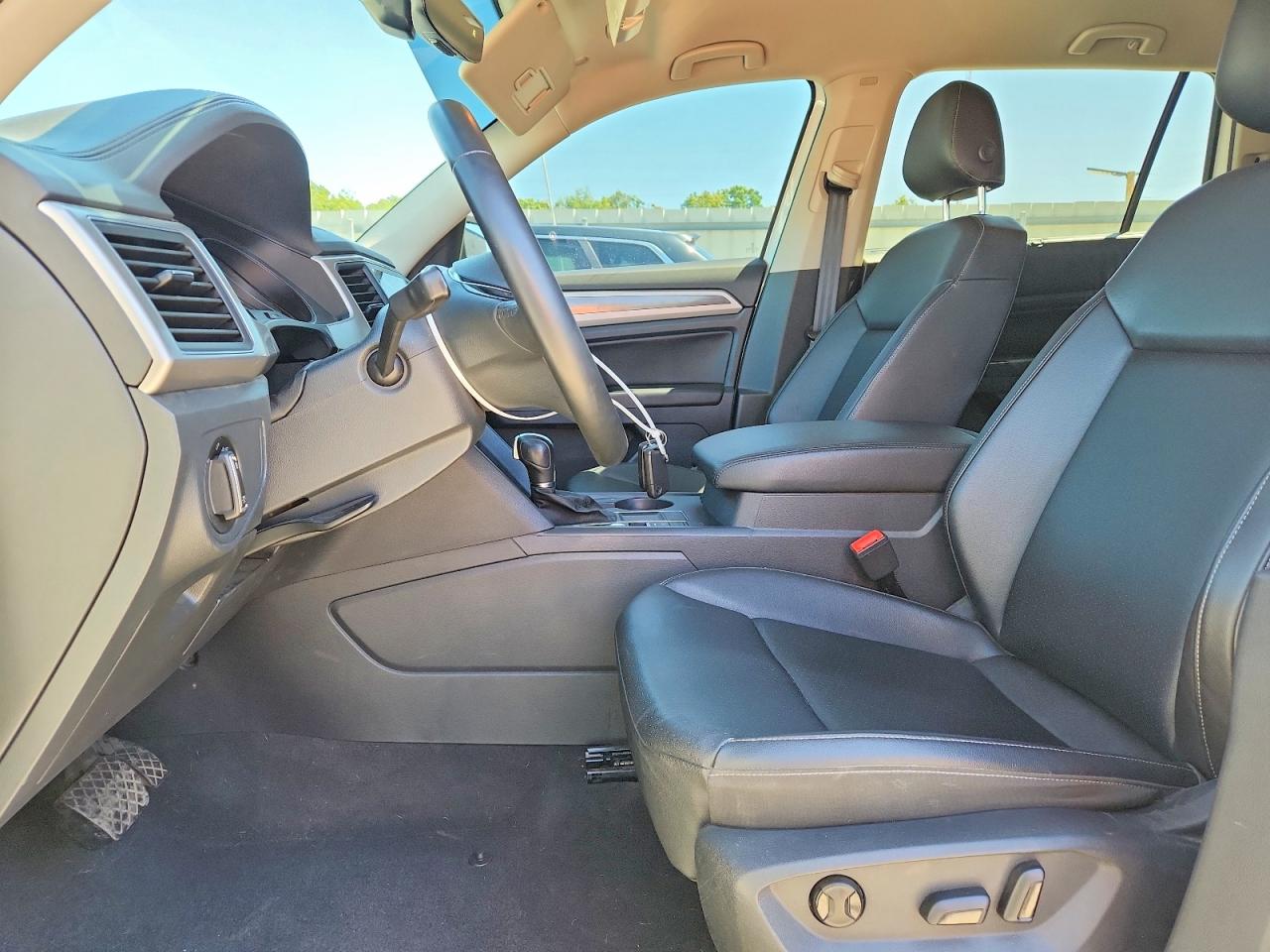 Volkswagen Atlas Se