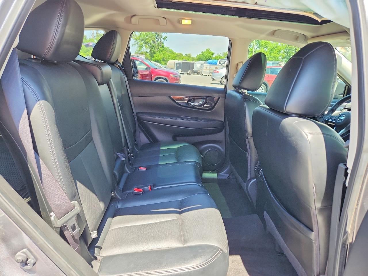 Nissan Rogue S