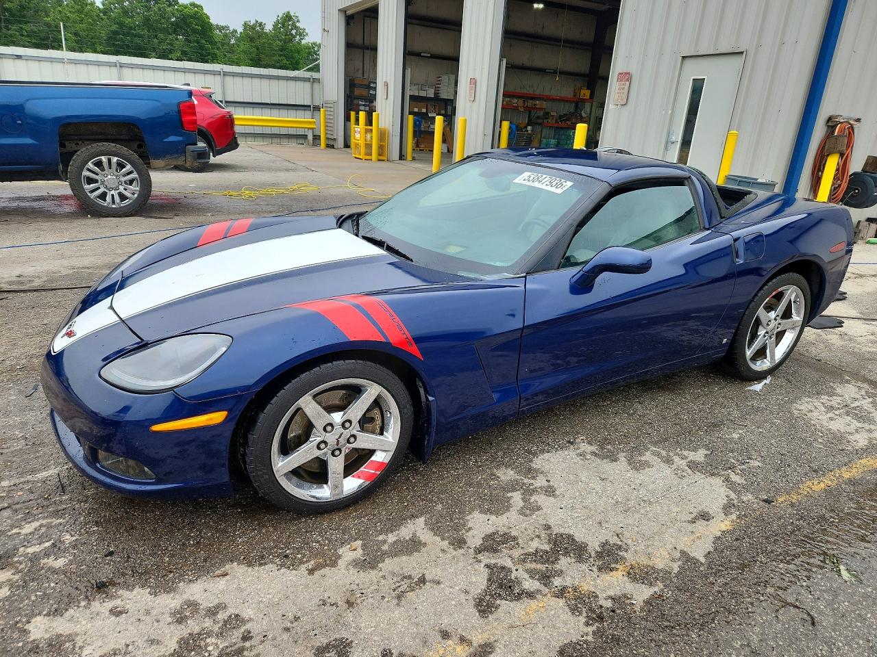 Salvage Chevrolet Corvette Image
