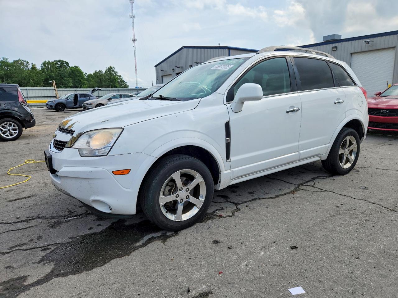 Salvage Chevrolet Captiva Image