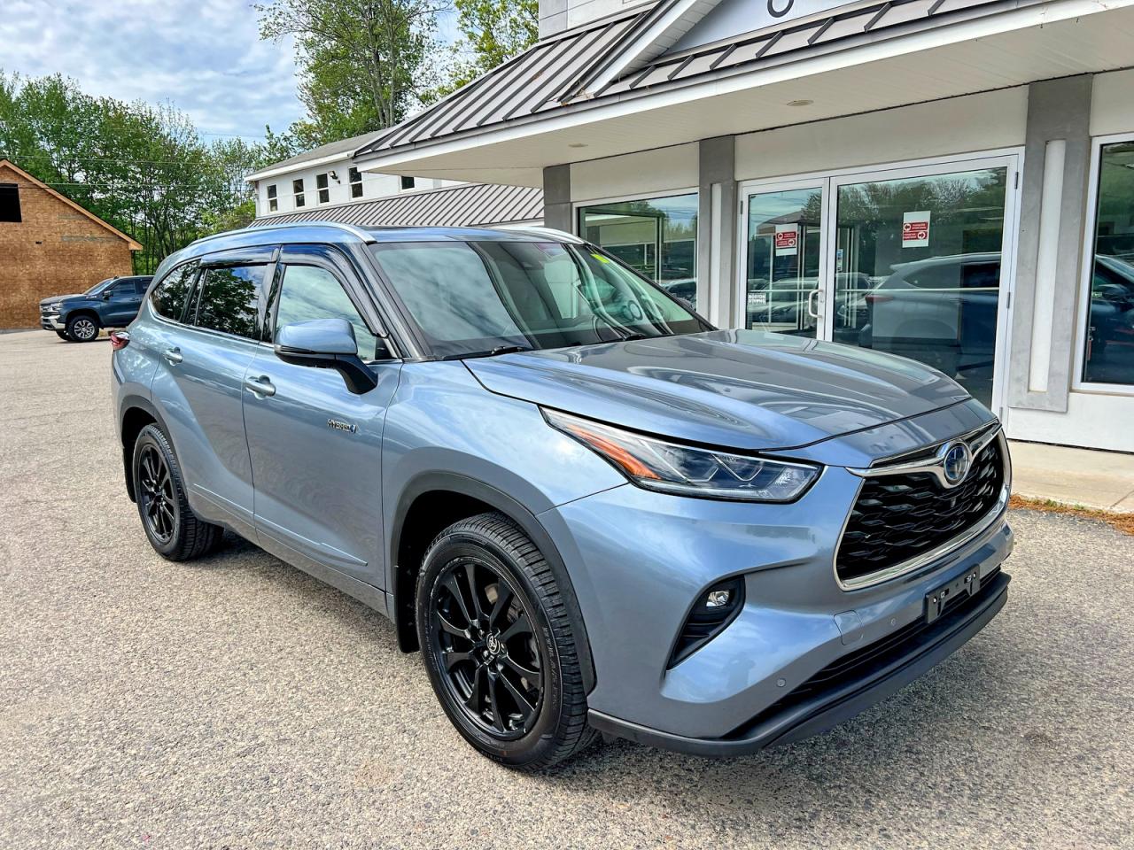 Salvage Toyota Highlander Image