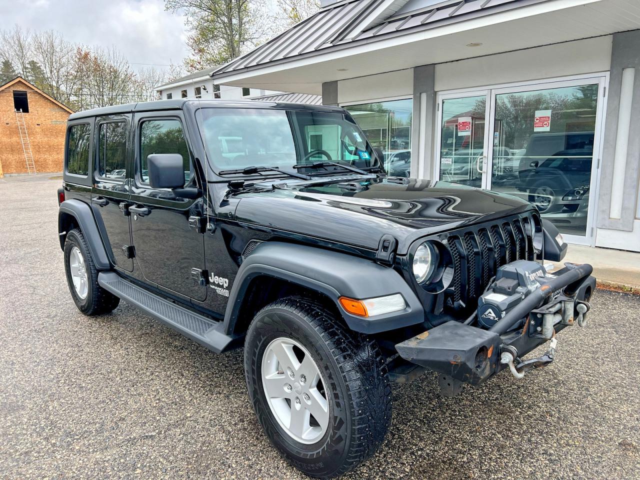 Salvage Jeep Wrangler Image