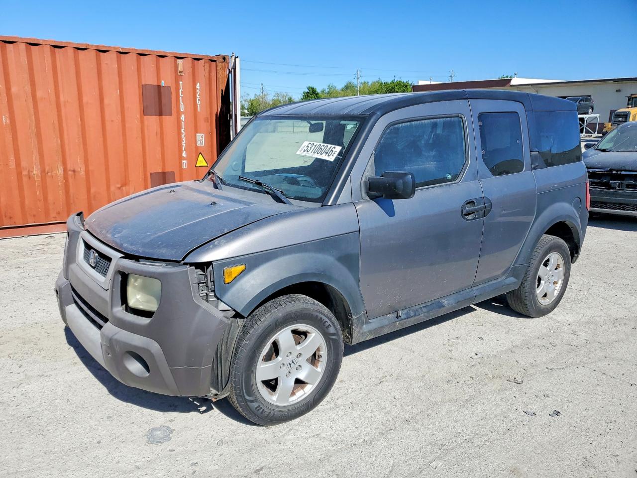 Salvage Honda Element Image